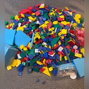 9 Lb Bag Of Learning Resources Squares And Linking Cubes